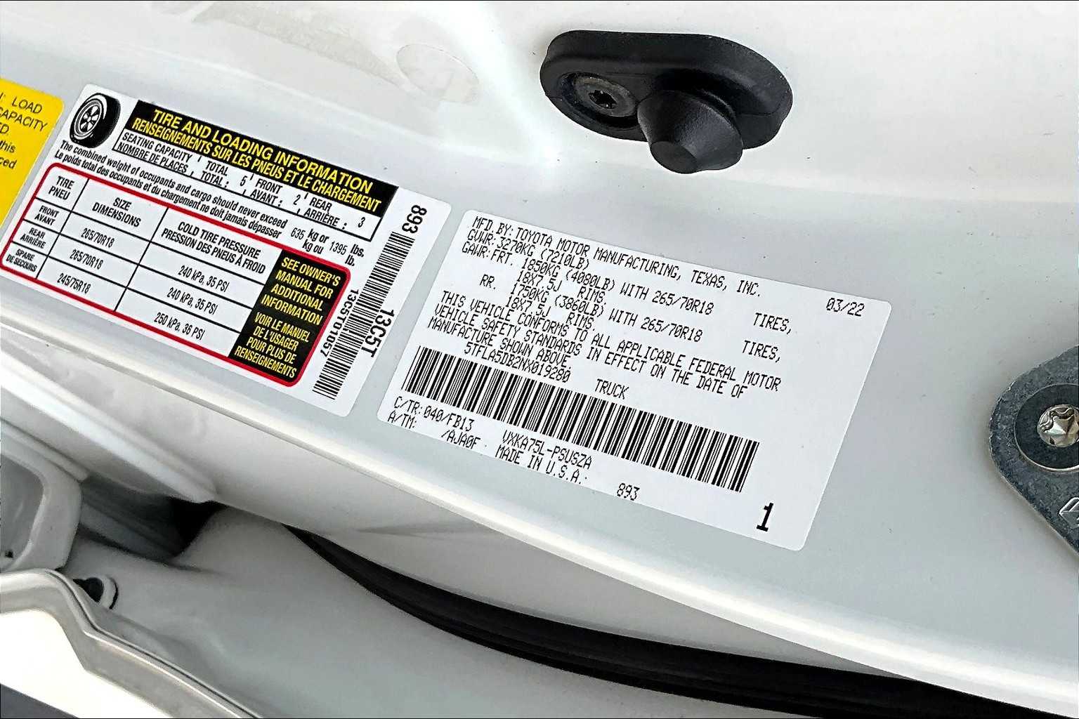 2022 Toyota Tundra SR5 photo 31
