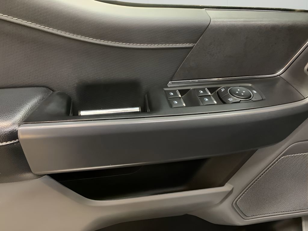 2024 Ford F-150 XLT photo 12