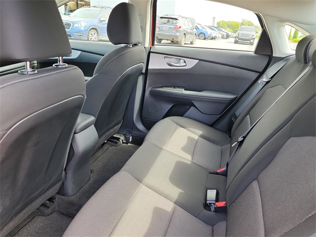 2023 Kia Forte LXS photo 17