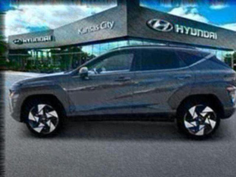 2025 Hyundai Kona Limited photo 3