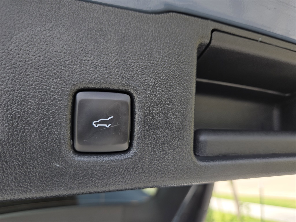 2024 Ford Escape ST-Line photo 30