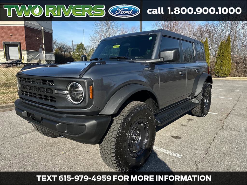 2025 Ford Bronco Base's photo