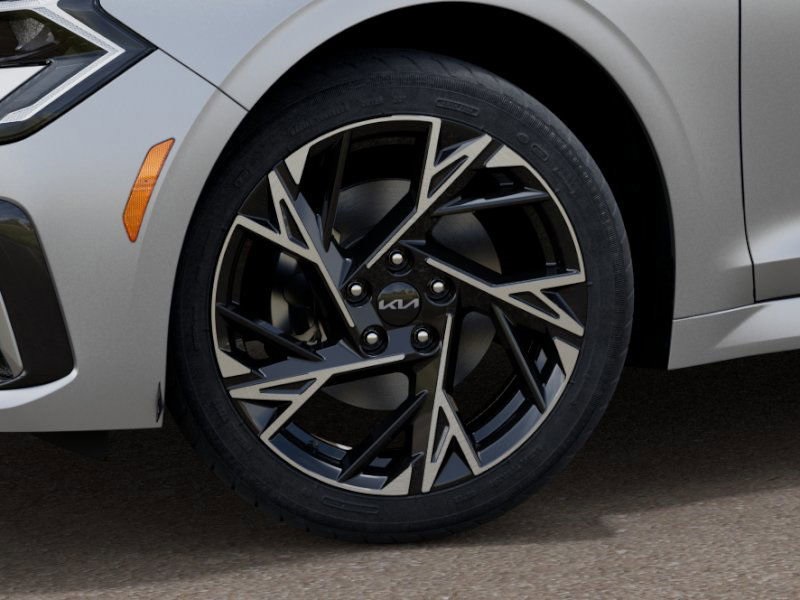 2025 Kia K5 GT-Line photo 8