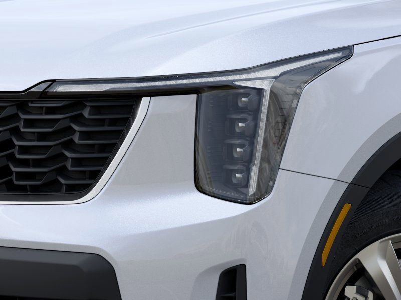 2026 Kia Sorento LX photo 9