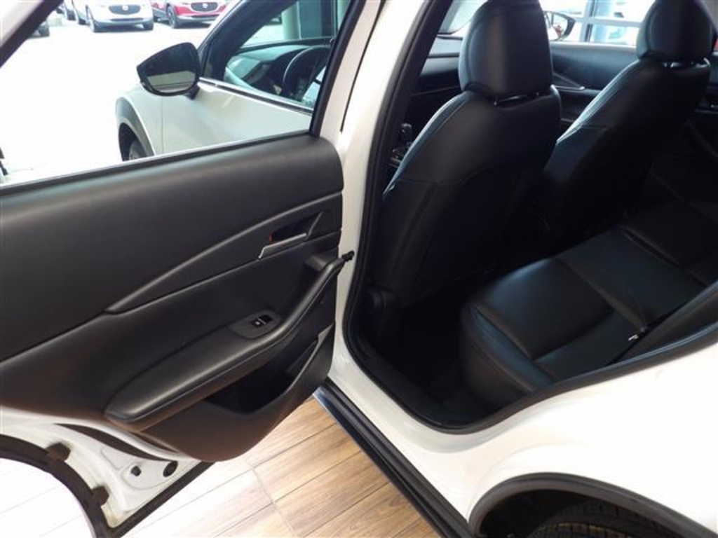 2023 Mazda CX-30 2.5 Select photo 18