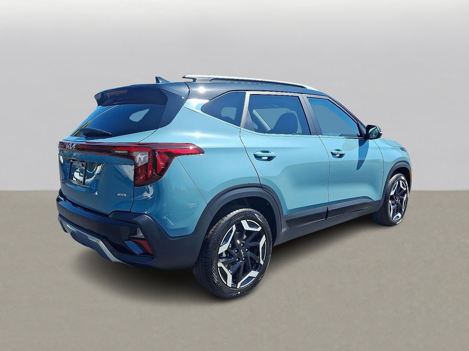 2026 Kia Seltos SX photo 4