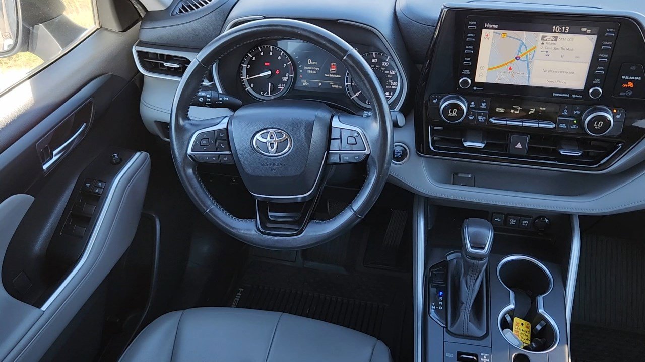 2020 Toyota Highlander XLE photo 3