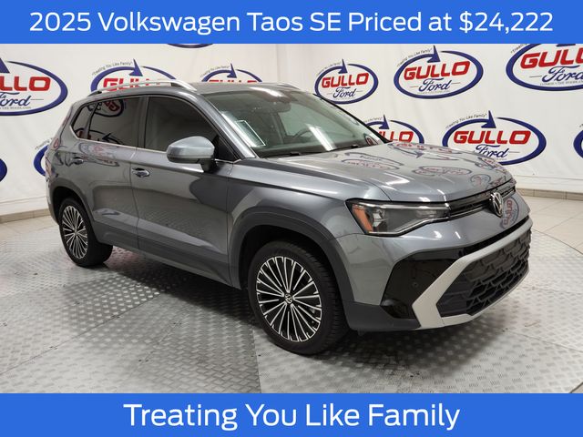 2025 Volkswagen Taos SE's photo