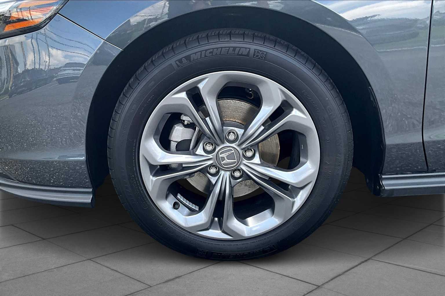 2024 Honda Accord EX photo 8