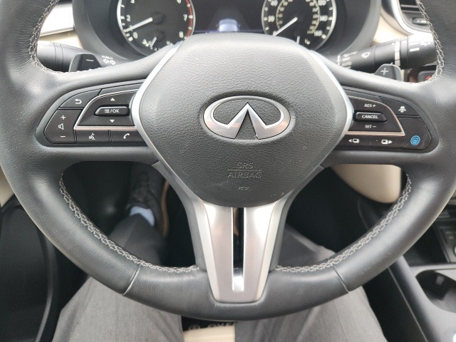 2022 Infiniti QX50 Essential photo 14