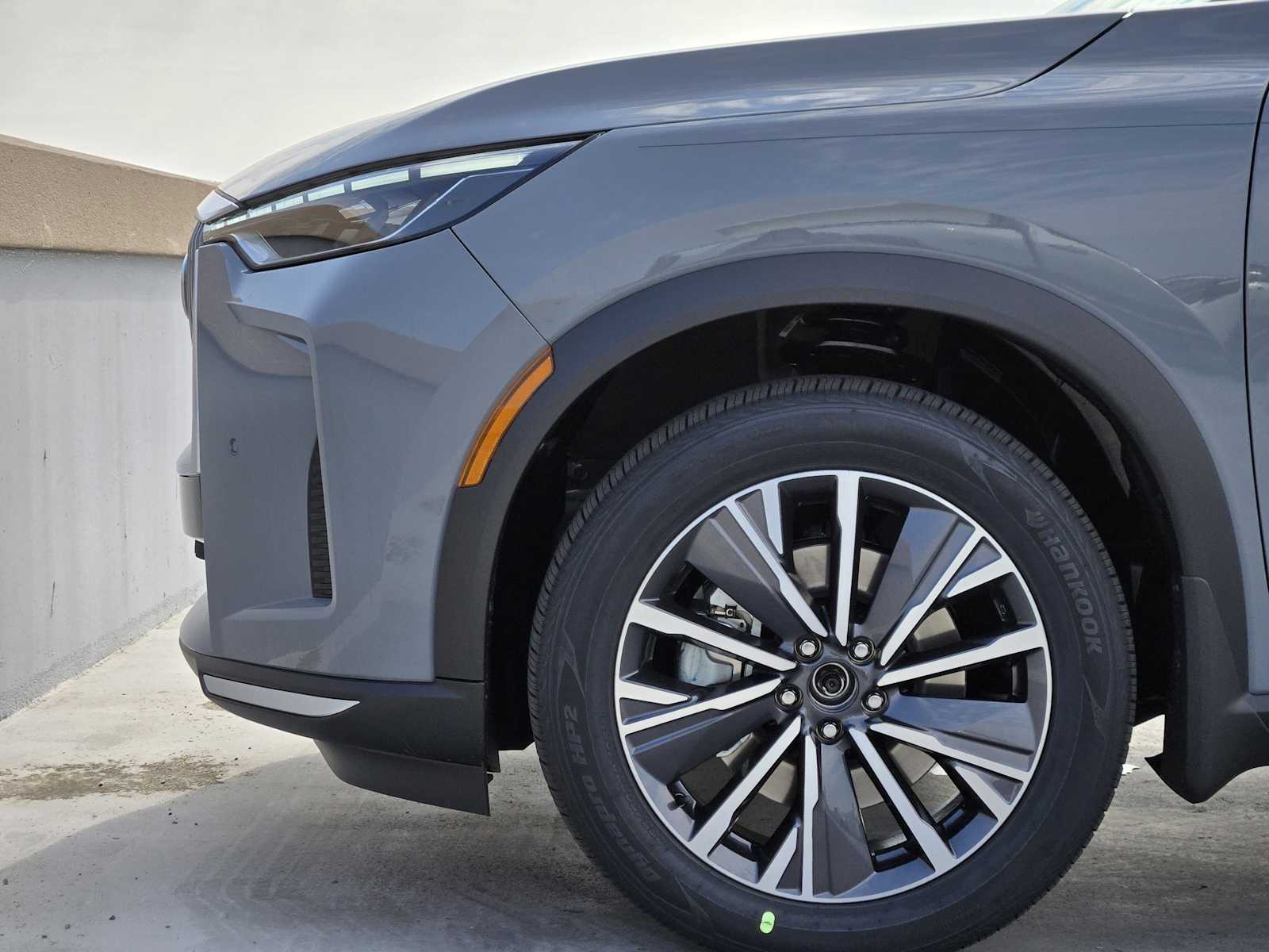 2026 Infiniti QX60 Luxe AWD photo 4