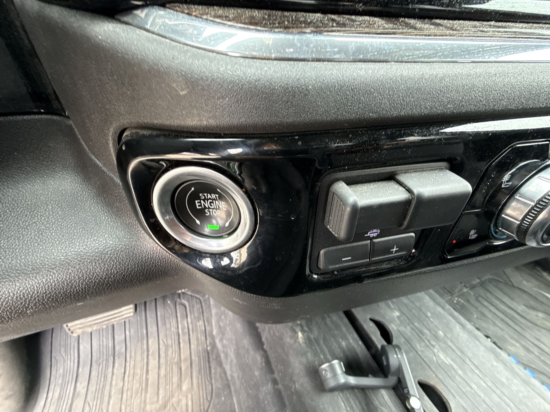 2023 Gmc Sierra 1500 Elevation photo 8