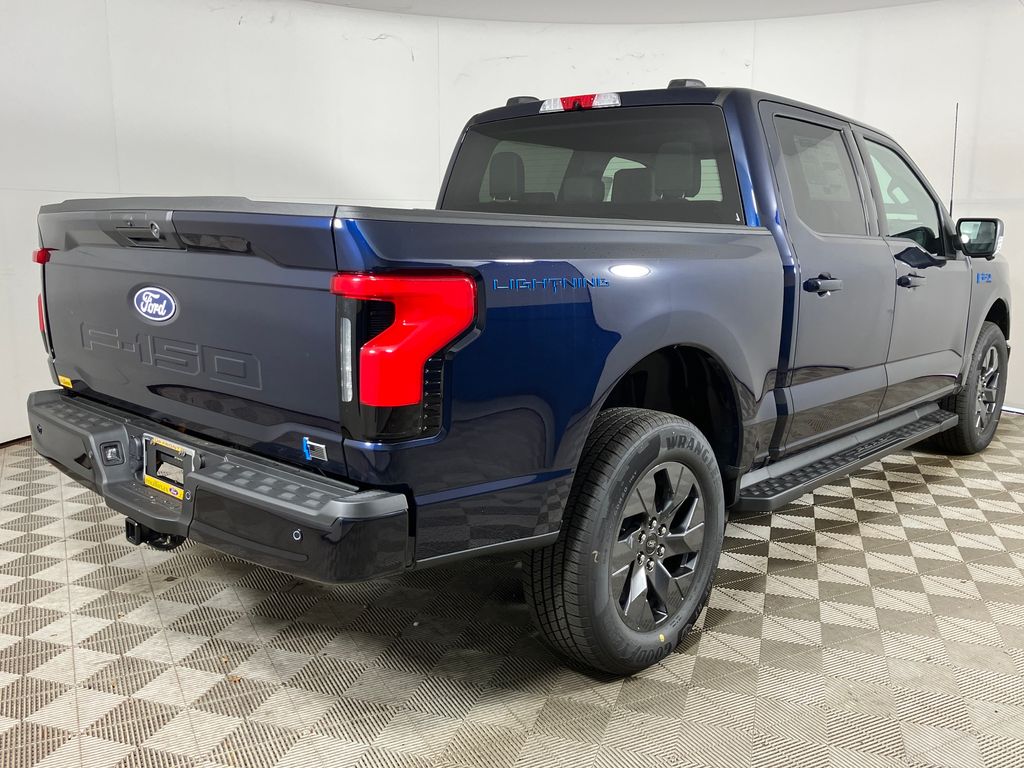 2025 Ford F-150 Lightning photo 2