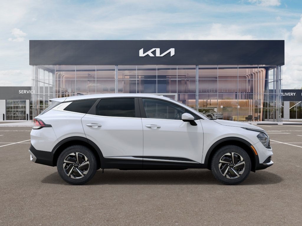 2025 Kia Sportage Hybrid LX photo 2