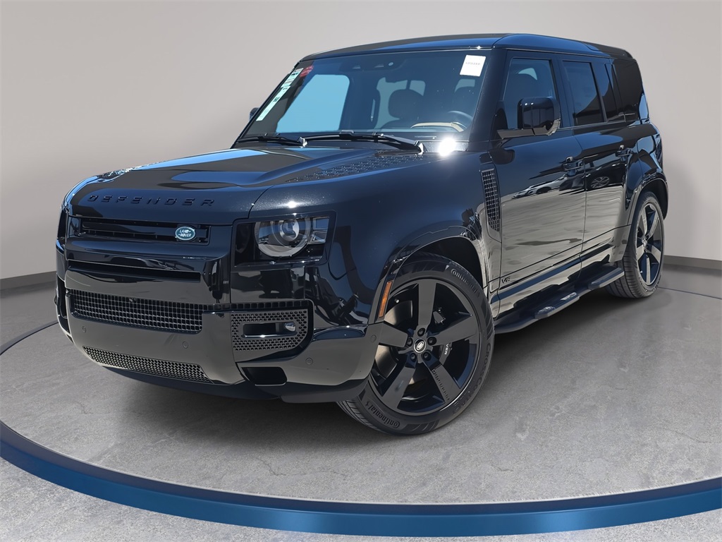 2025 Land Rover Defender V8's photo