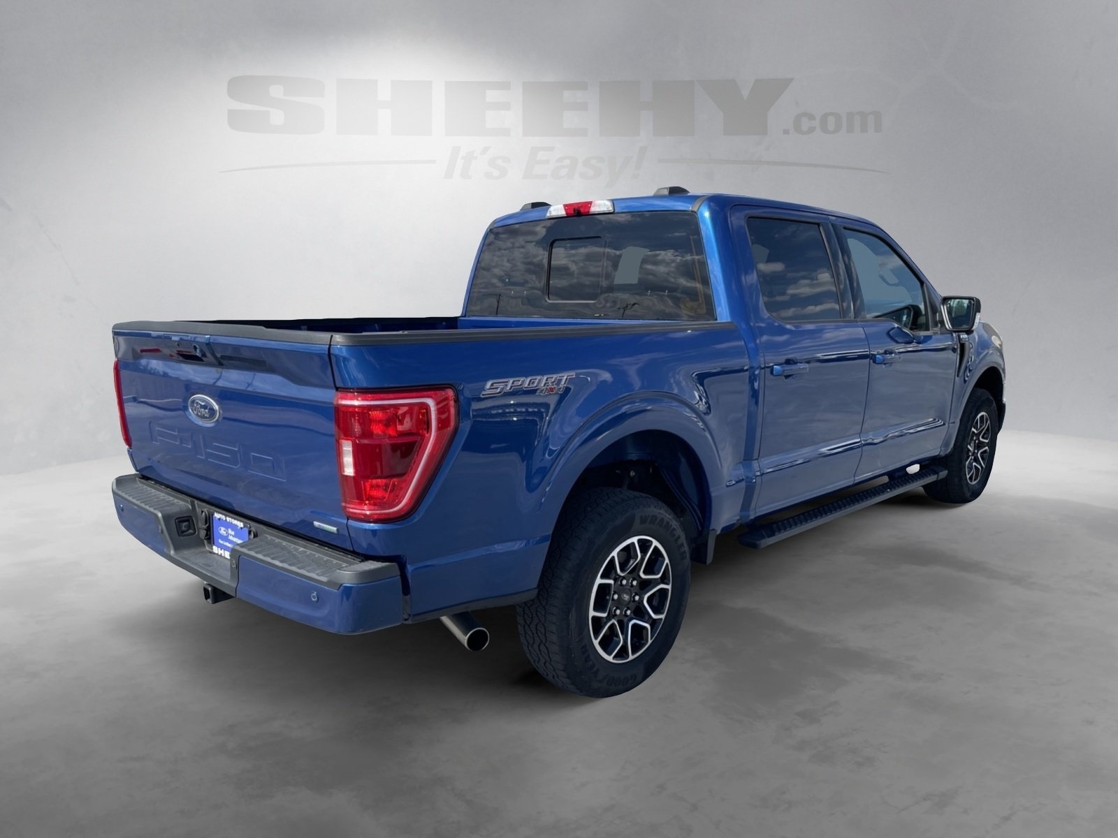 2022 Ford F-150 XLT photo 2