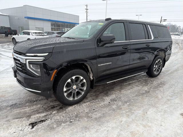 2026 Chevrolet Suburban LS's photo