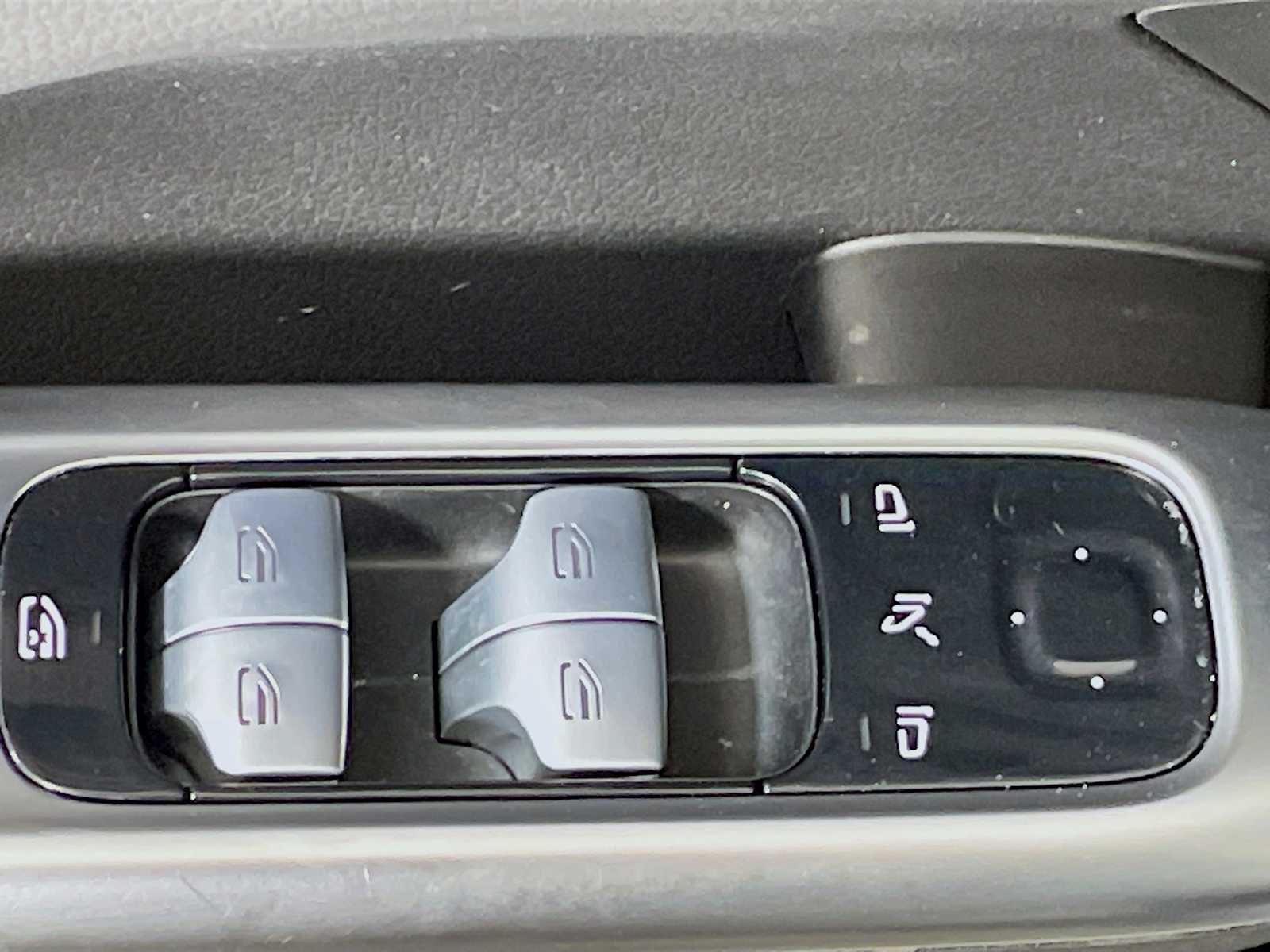 2022 Mercedes Benz C 300 Sedan photo 16