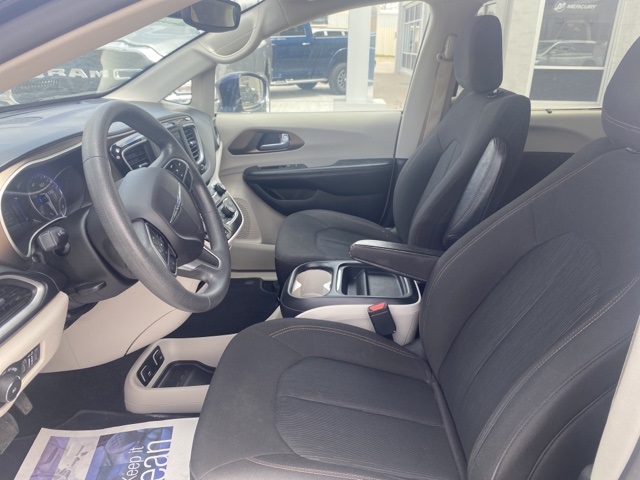 2018 Chrysler Pacifica Touring Plus photo 4