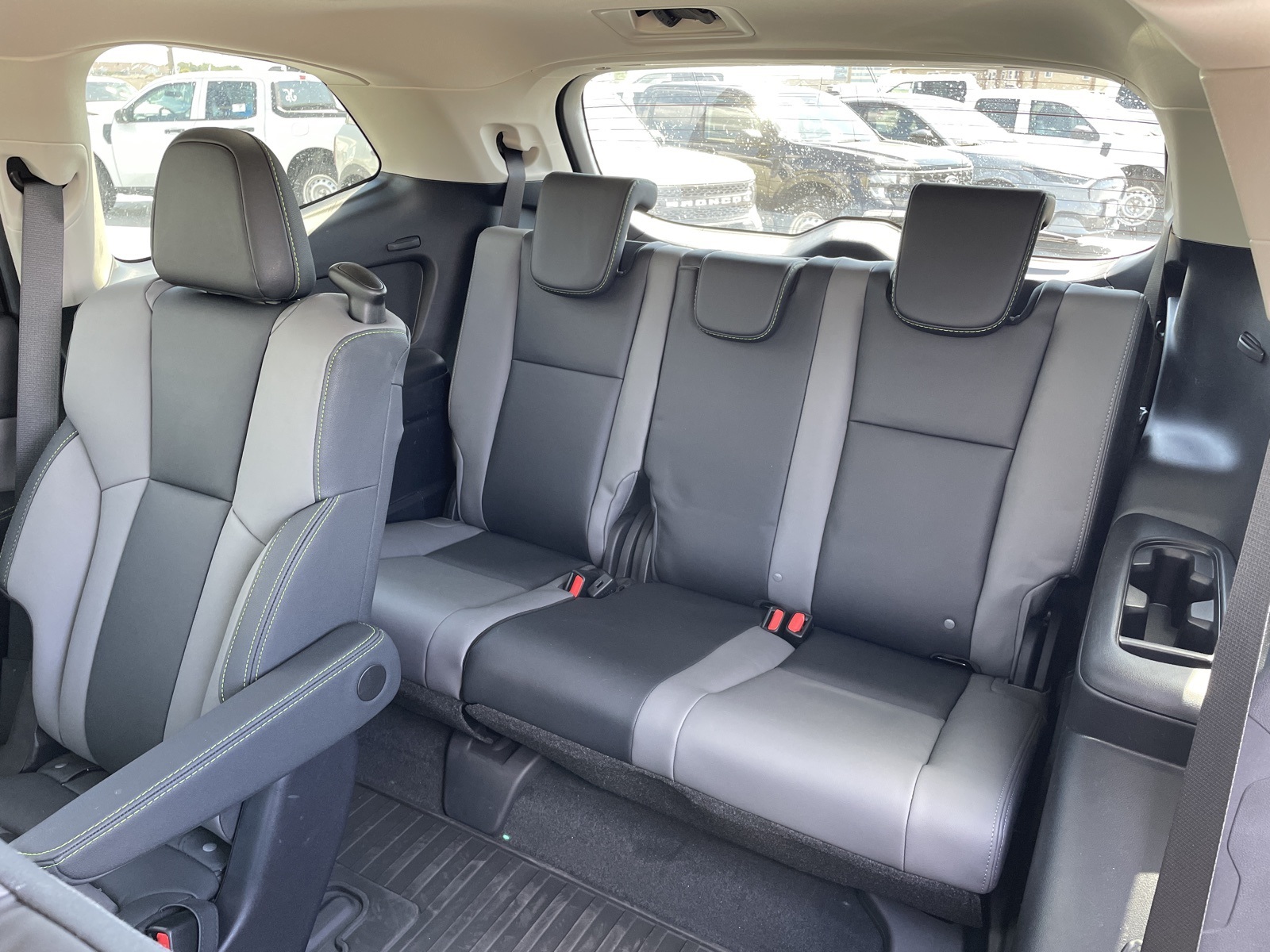 2024 Subaru Ascent Onyx Edition photo 3