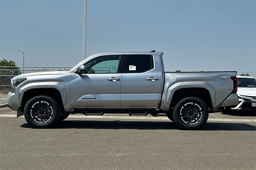2025 Toyota Tacoma TRD Sport 4x4 Double Cab photo 7