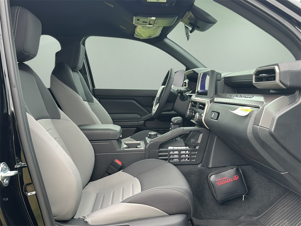 2025 Toyota Tacoma TRD Off-Road 4x4 Double Cab photo 21