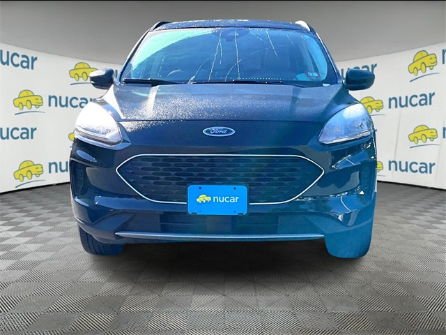 2022 Ford Escape SE photo 3