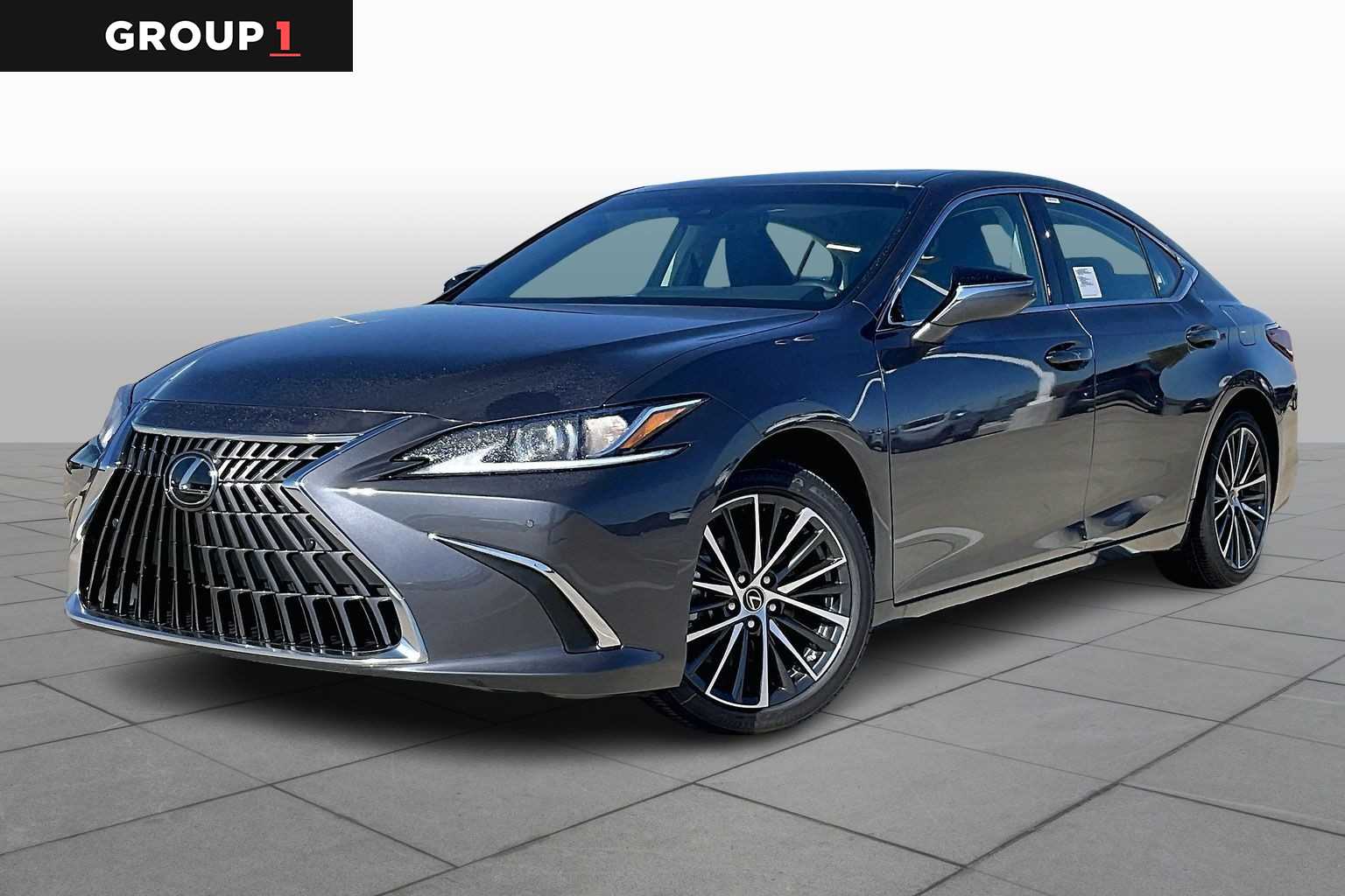 2025 Lexus ES 350's photo