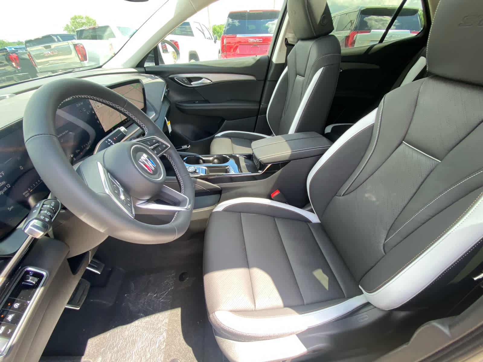2025 Buick Envision Sport Touring photo 27