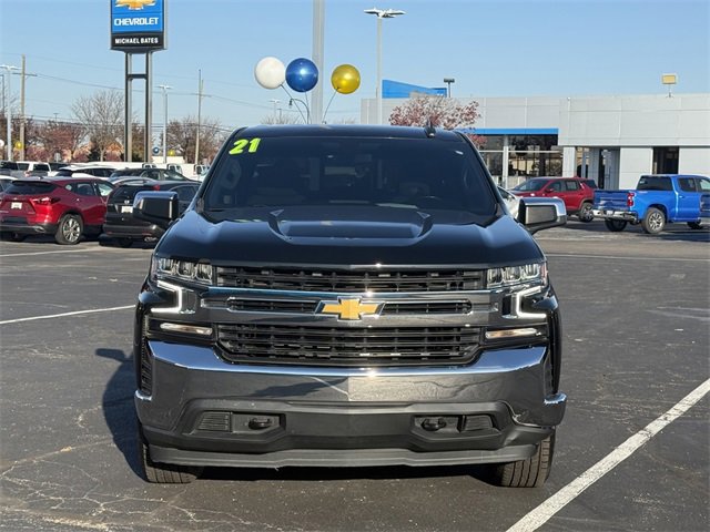 2021 Chevrolet Silverado 1500 LT photo 2