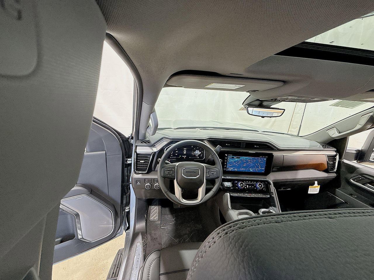 2026 Gmc Sierra 2500 HD Denali photo 19