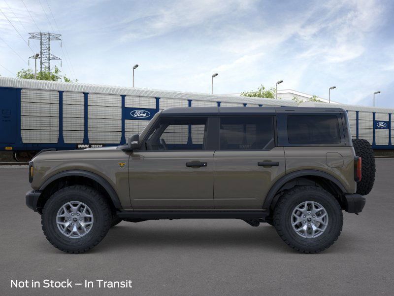 2025 Ford Bronco Badlands photo 3
