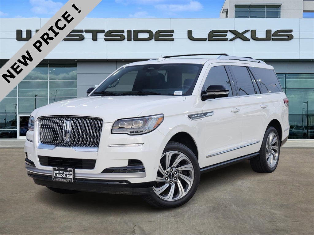 2023 Lincoln Navigator Reserve's photo