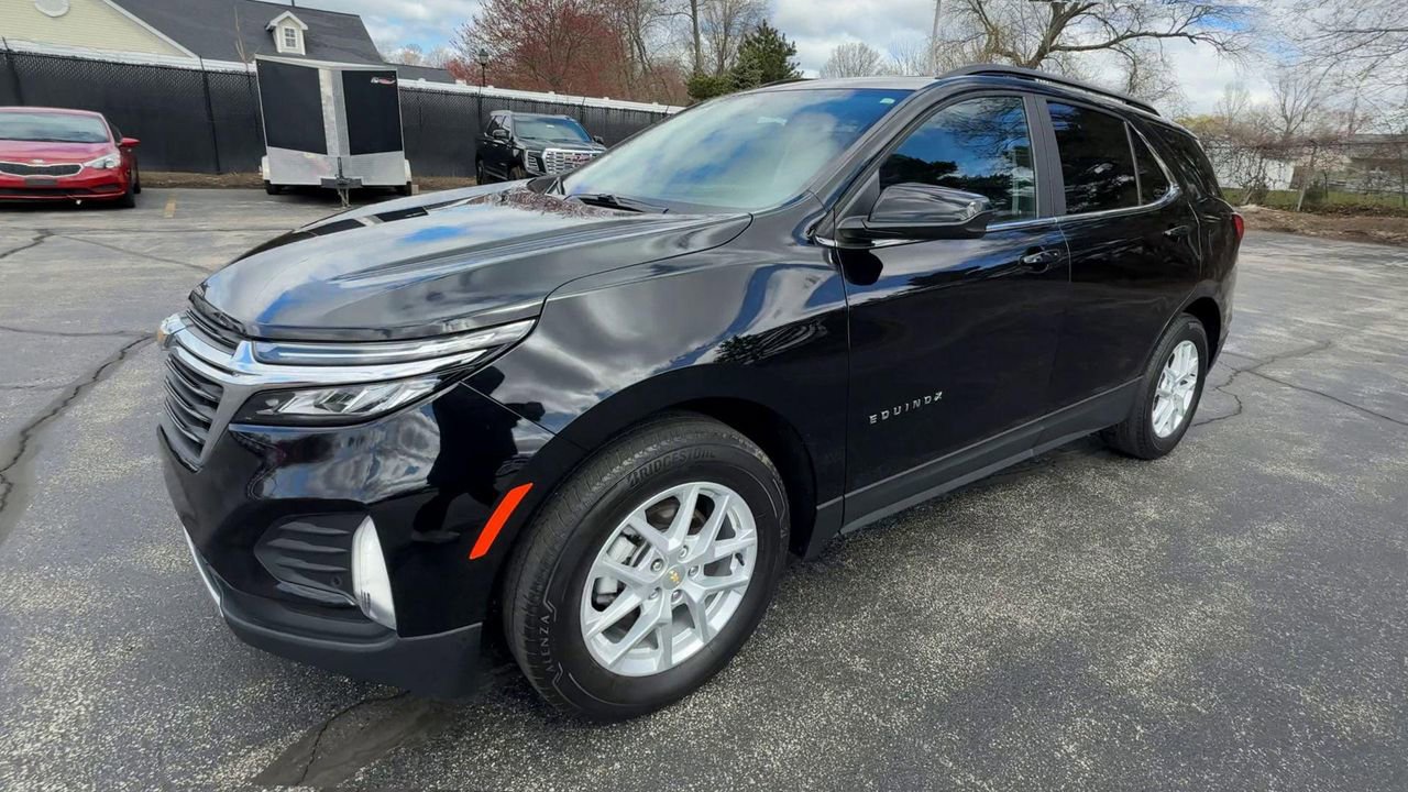 2022 Chevrolet Equinox LT photo 4