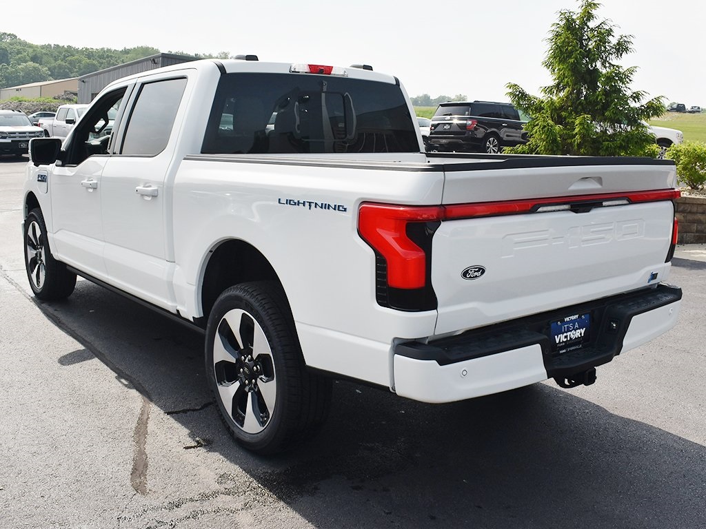 2025 Ford F-150 Lightning Platinum photo 3