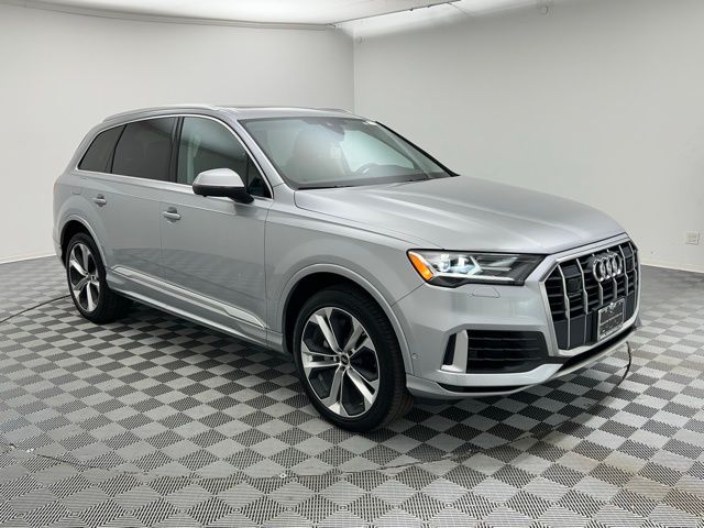 2022 Audi Q7 55 Premium Plus photo 3
