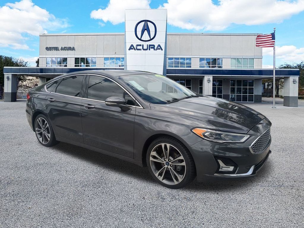 2020 Ford Fusion Titanium photo 2