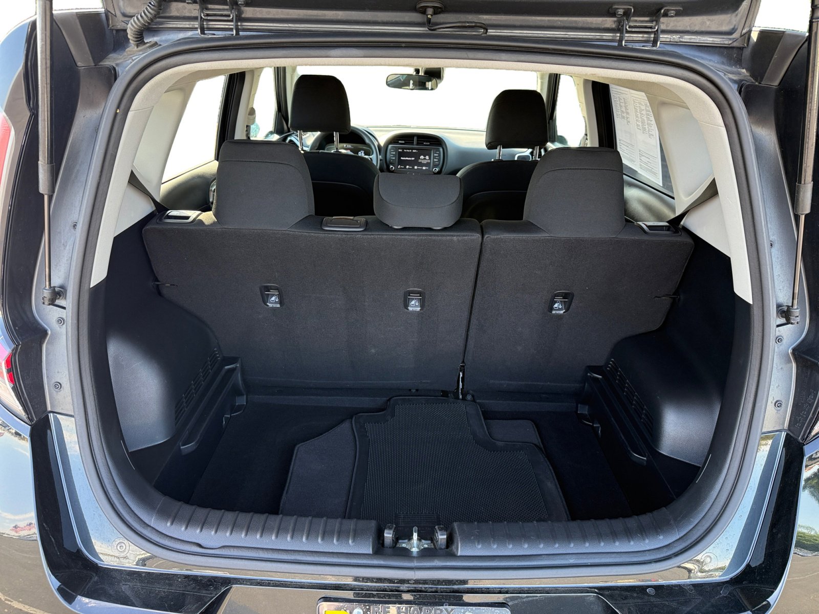 2023 Kia Soul LX photo 17