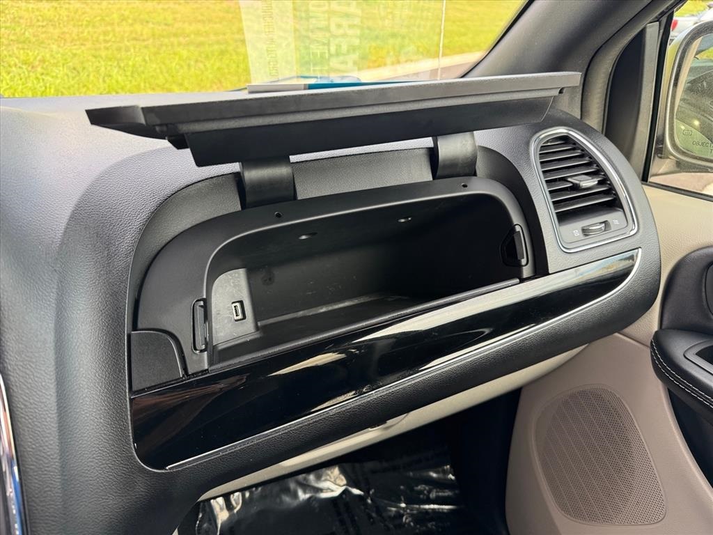 2020 Dodge Grand Caravan SXT photo 19