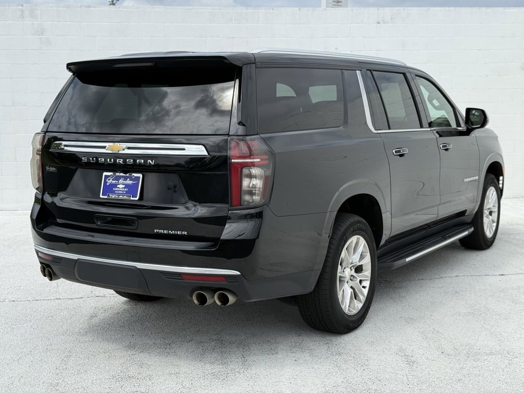 2024 Chevrolet Suburban Premier photo 5