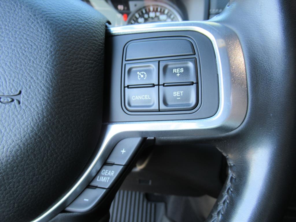 2021 Ram 3500 Laramie photo 28