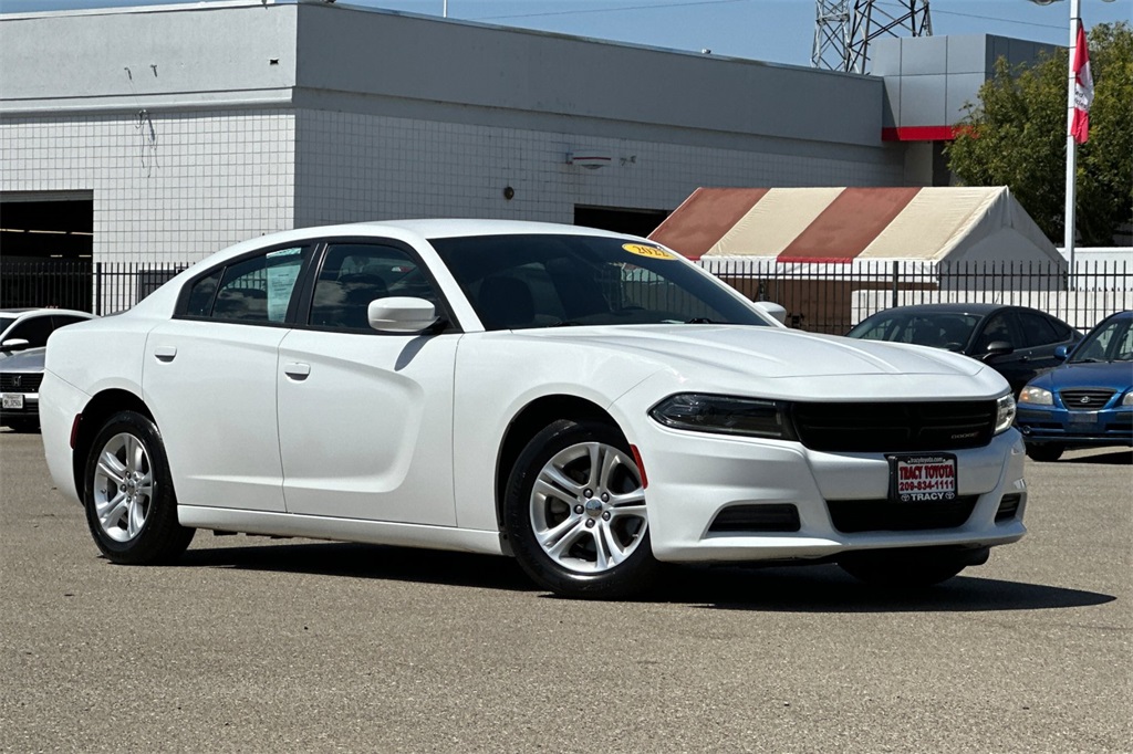 2022 Dodge Charger SXT photo 2