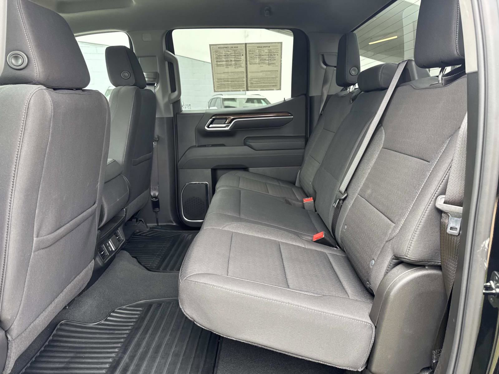 2025 Chevrolet Silverado 1500 LT photo 14