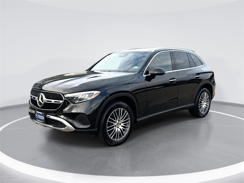 2025 Mercedes-Benz GLC