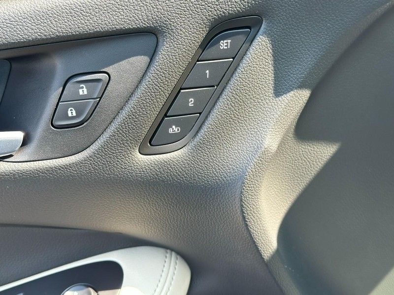 2017 Buick Envision Premium I photo 17