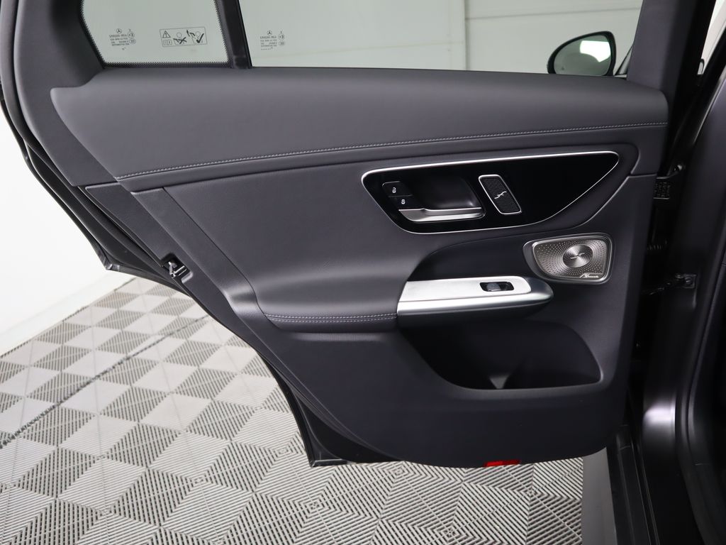2026 Mercedes Benz GLC 300 4MATIC photo 27
