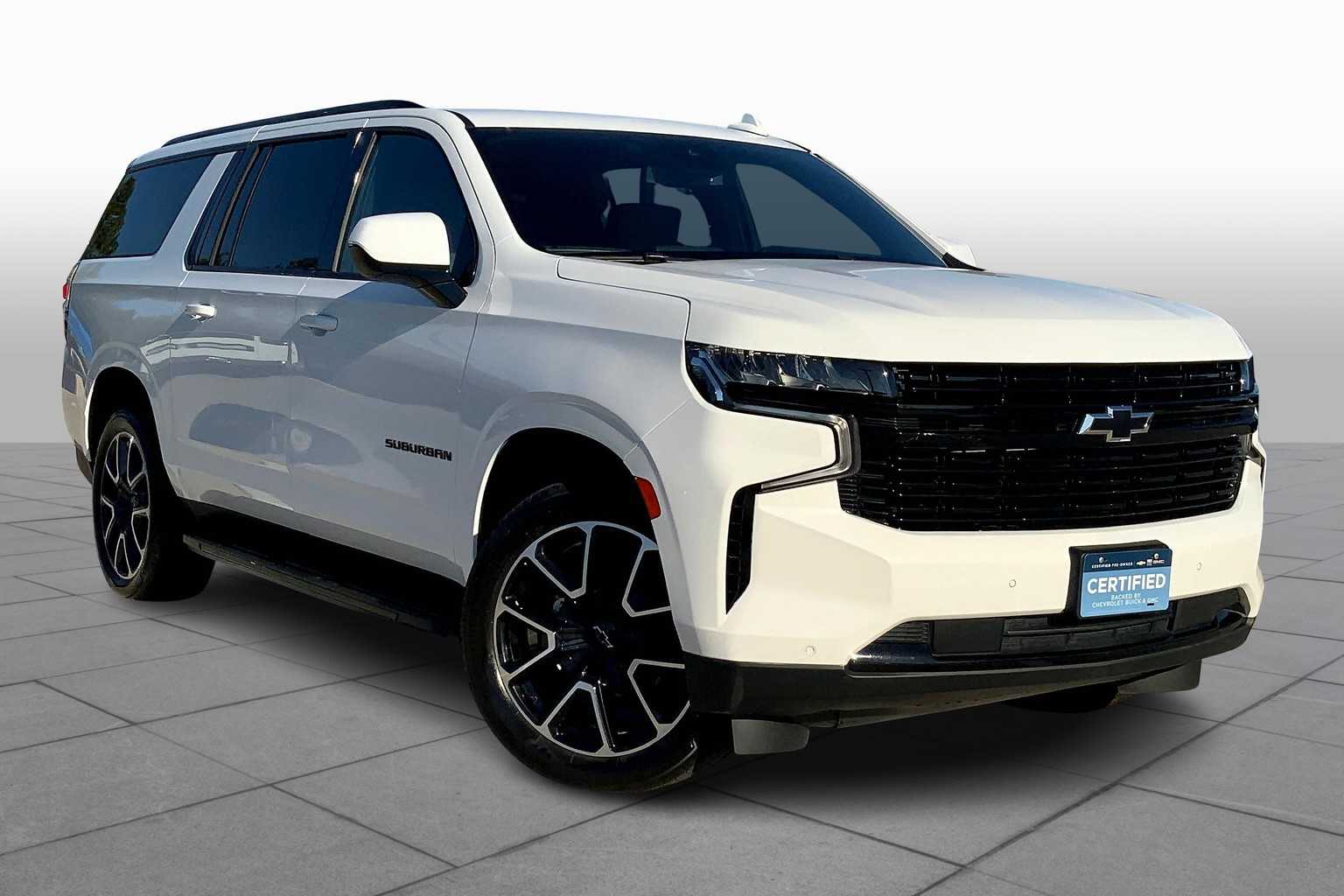 2024 Chevrolet Suburban RST photo 2