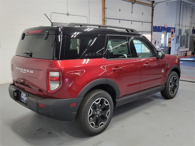 2025 Ford Bronco Sport Outer Banks photo 4