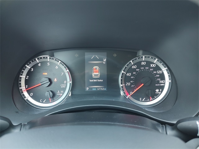 2021 Toyota Highlander LE photo 9