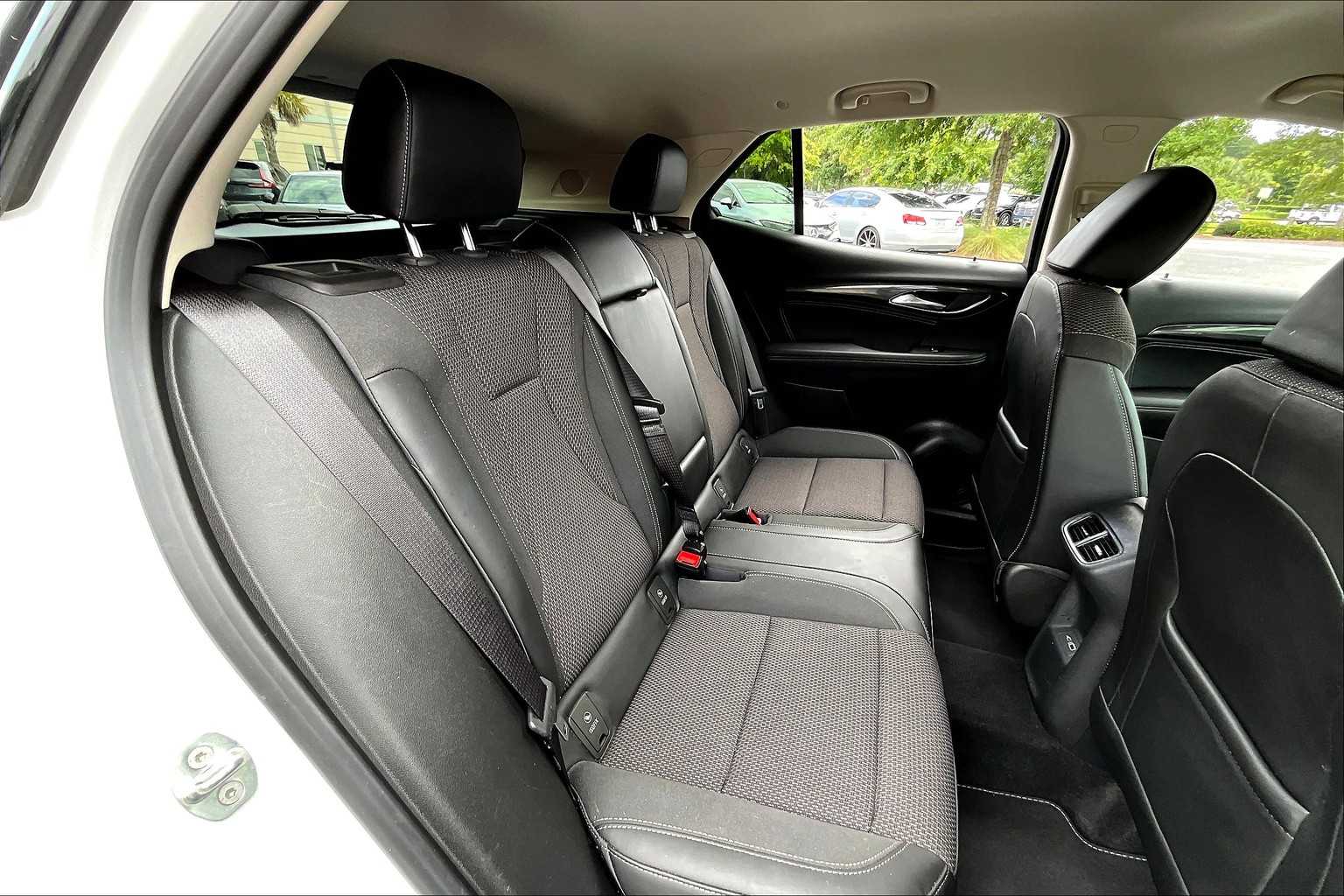 2022 Buick Envision Preferred photo 17